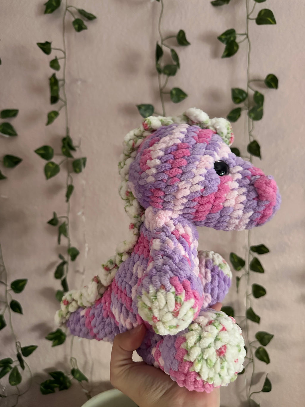 Crochet Sitting Dino