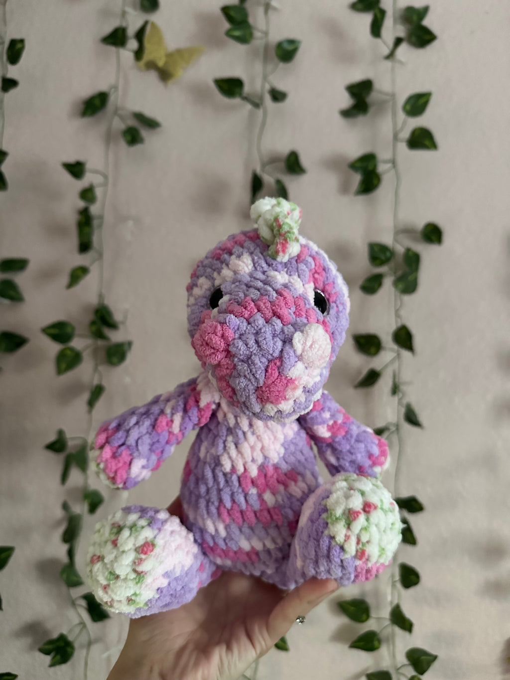 Crochet Sitting Dino